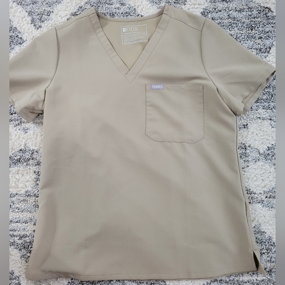 Fig Medium Latte Scrub Top